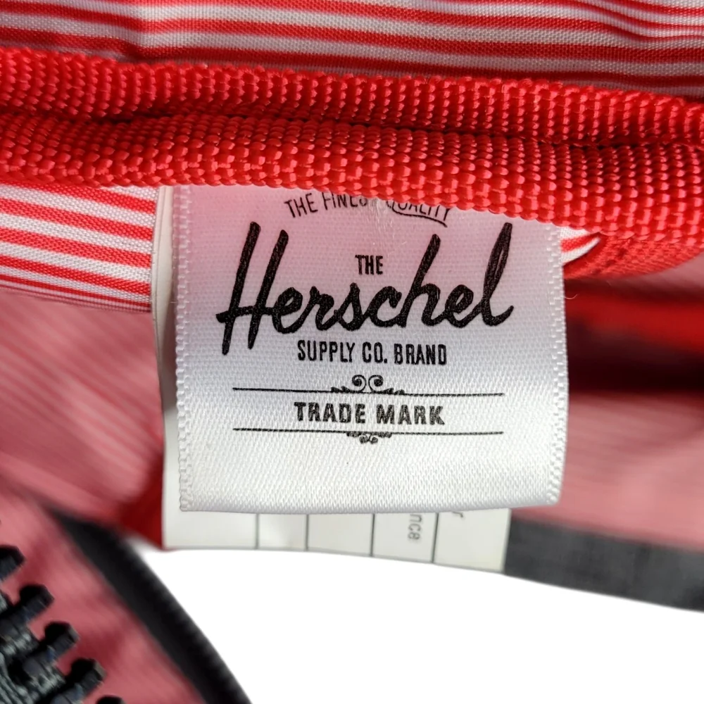 Hershel Settlement Backpack Bag Gray Red Crosshatch Tote Classic Travel Zipper